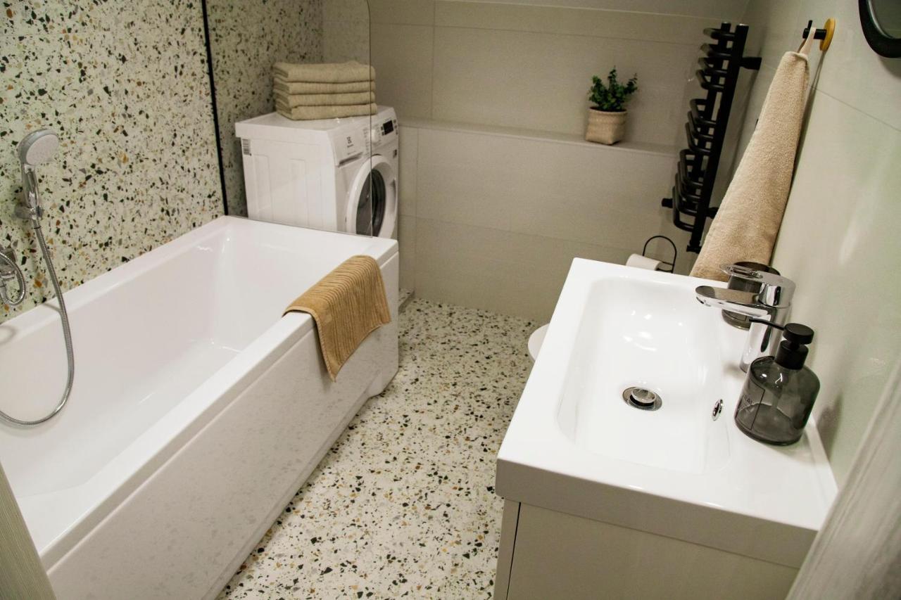 Apartment Z Tarasami - Moja